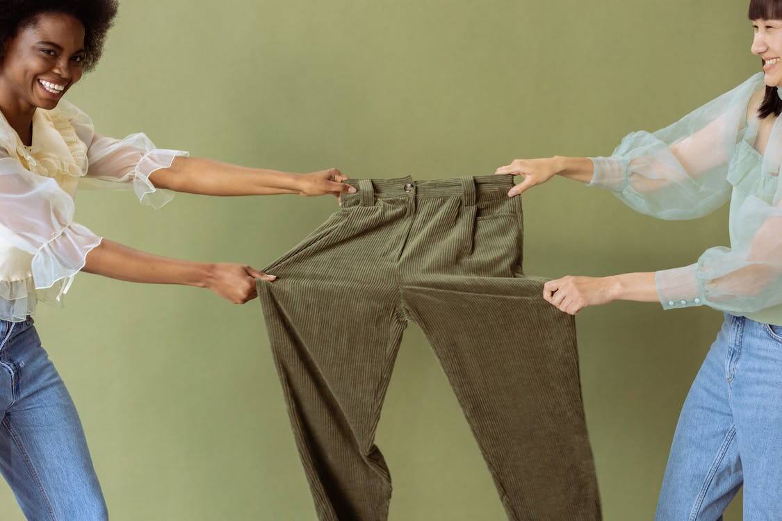 How to buy wholesale pants for women
