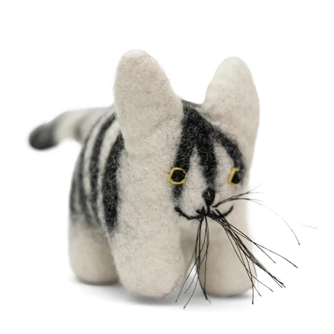 How Handmade Wool Creations Strengthen Boutique Collections